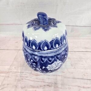 Ginger‎ Jar Chinese Blue White Porcelain Apple Shape Lid Decorative Storage